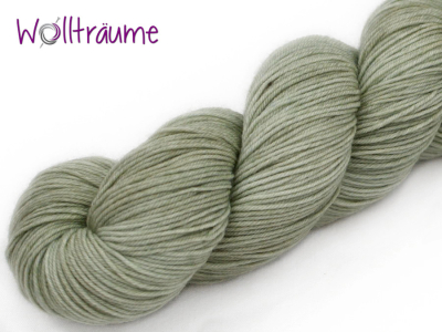 Lilly Salbei, handgefärbte Wolle von wollträume